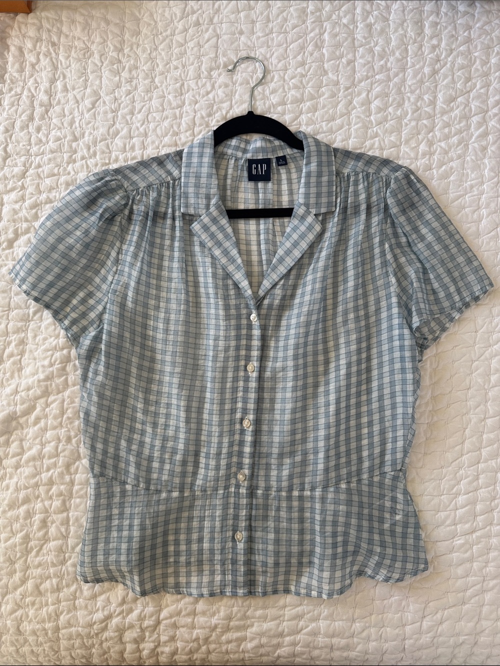 GAP Light Blue and White Plaid Short Sleeve Button-Down Top